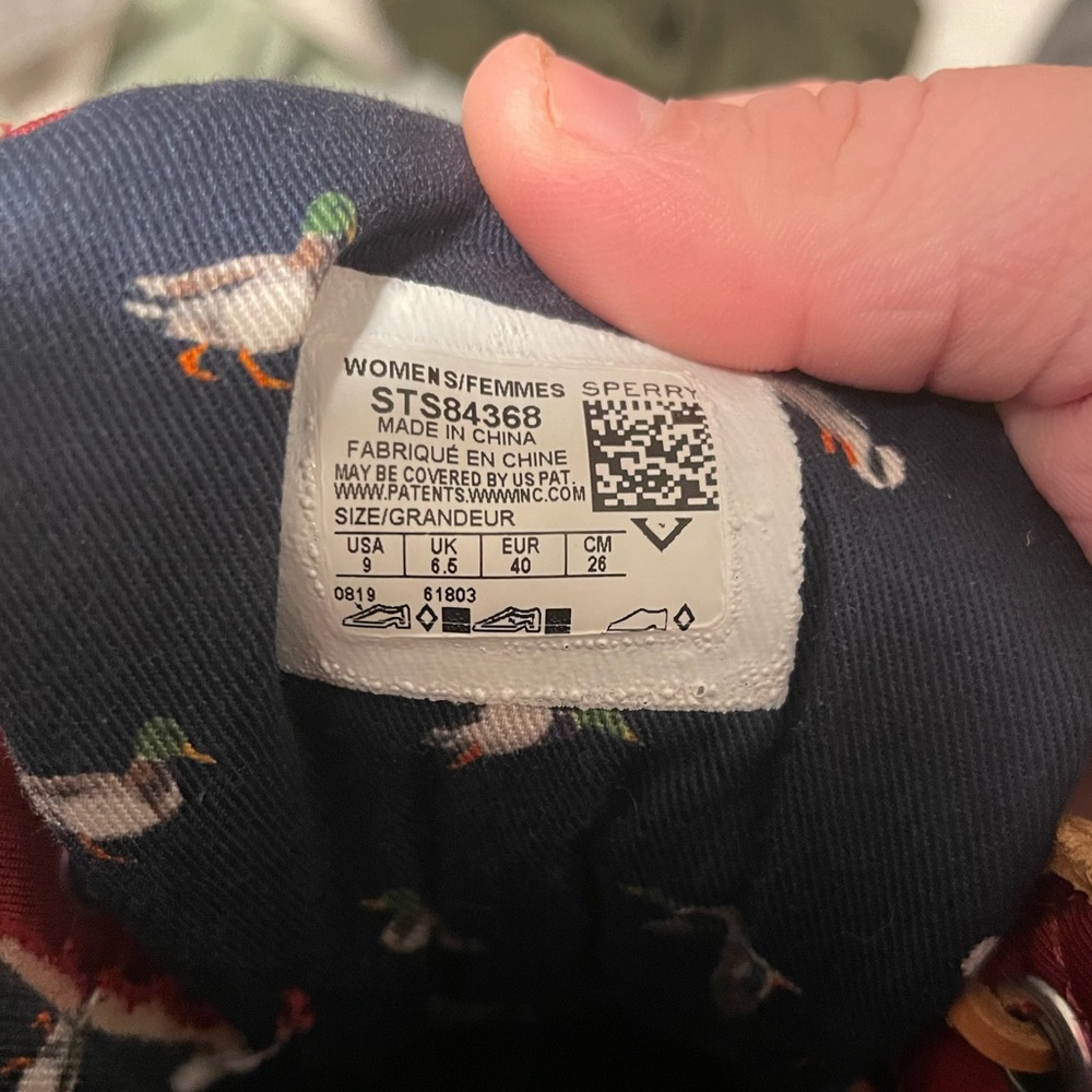Sperrys - Picture 4 of 4